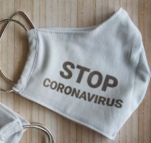 Маска белая "STOP Coronavurus"